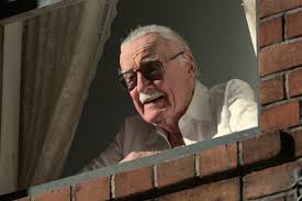 Stan-Lee-cameo-in-Spider-Man-Homecoming-2017-Recensione Comparata