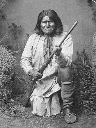 Capo-guerriero-Apache-Geronimo