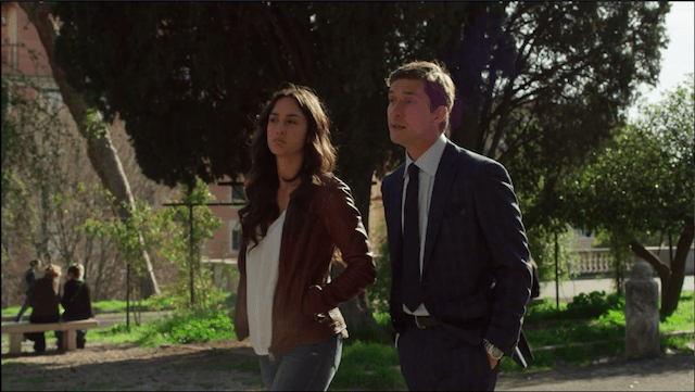 Serie-Tv-Gli-opposti-si-attraggono-Lontano-da-te-2019-Scena-a-Praga-Anima-Gemella-Recensione-Comparata