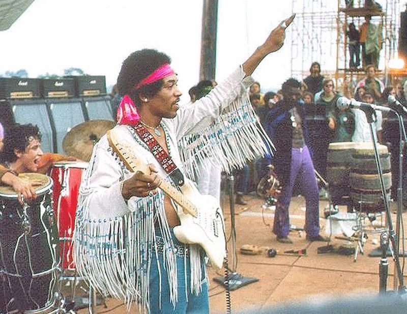 Woodstock-1969-Jim-Hendrix-Recensione-Comparata-2019