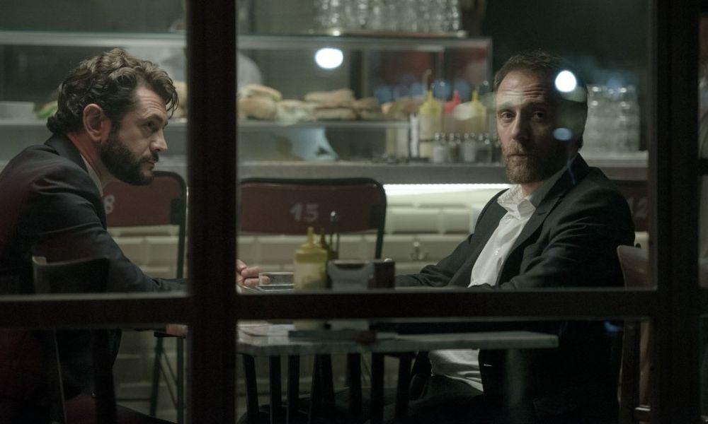 The-Place-regia-Paolo-Genovese-2017-Recensione-Comparata-2019