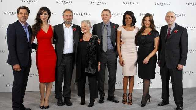 Skyfall-Cast-Regista-Sam Mendes-Genere-Azione-Drammatico-Spionaggio