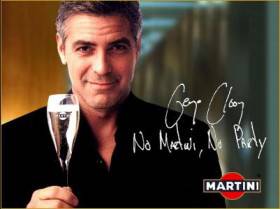 George-Clooney-Spot-Martini-Slogan-No-Martini-No-Party-Anni-2000-Fonte-TVBlog-Ritorna-di-Moda-Slogan-di-E.-Fiorucci